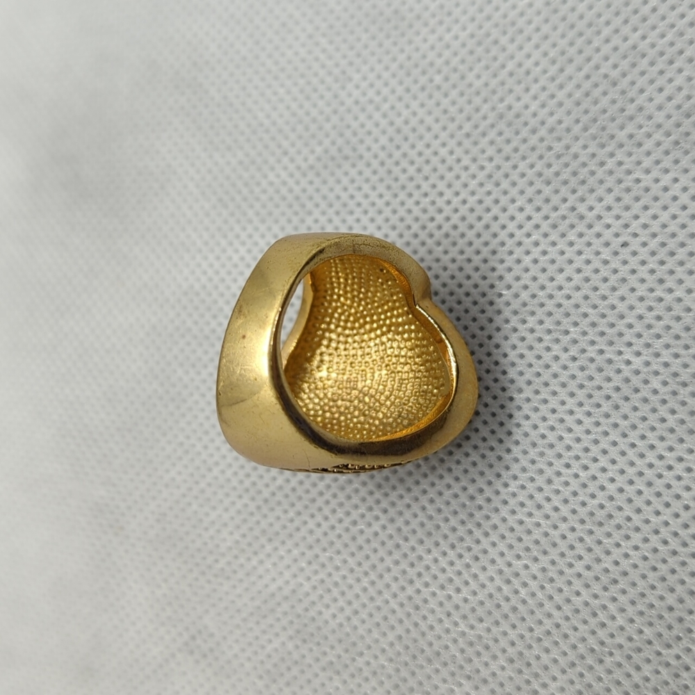 Ring 💍 - Picture 4 of 7